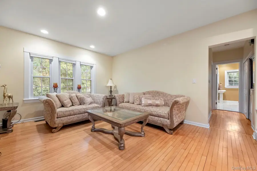 181 Old Niskayuna Road Old Niskayuna Road, Latham, NY 12110 - Image #3