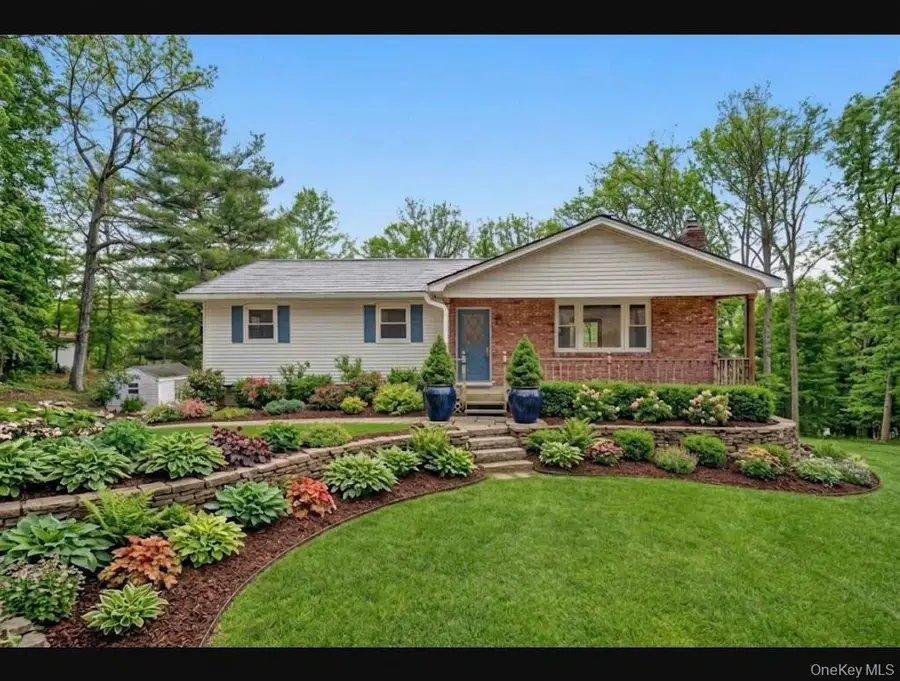 36 Sands Point Road, Washingtonville, NY 10992 - #2