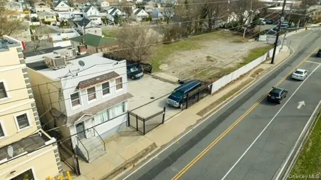 31 Plainfield Avenue, Elmont, NY 11003 - Image #3