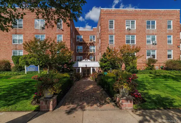 194 Smith Street #1K, Freeport, NY 11520