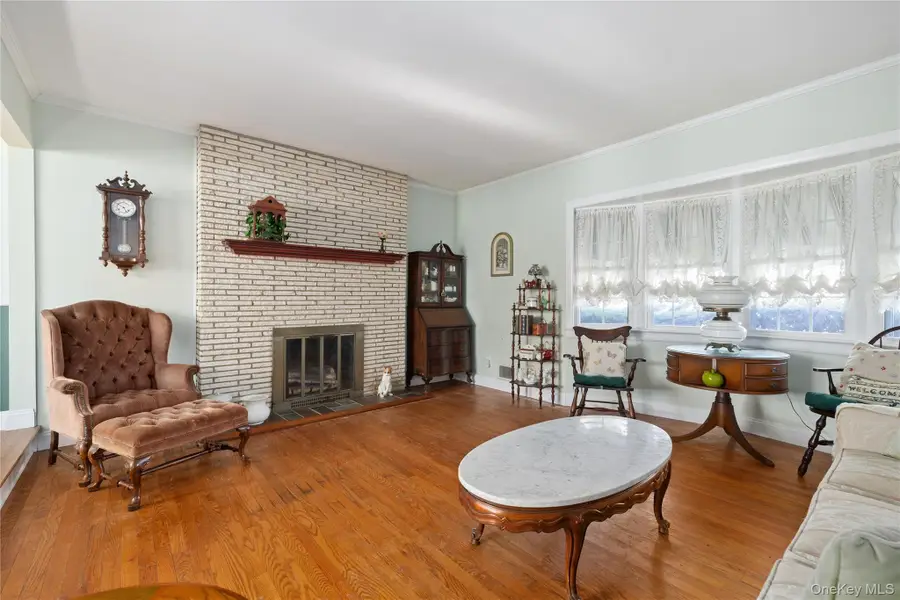 6 White Birch Drive, Babylon, NY 11702 - Image #3