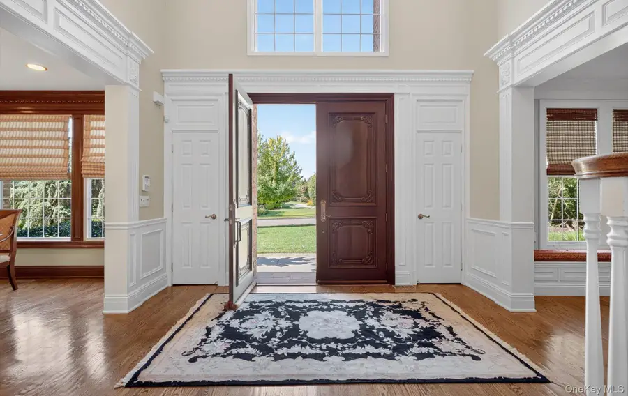 70 Keri Way, Woodbury, NY 11797 - Image #3