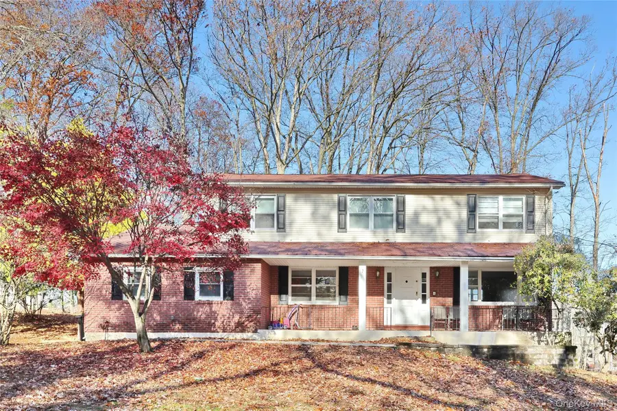 7 Hawk Street, Chestnut Ridge, NY 10977 - Image #2