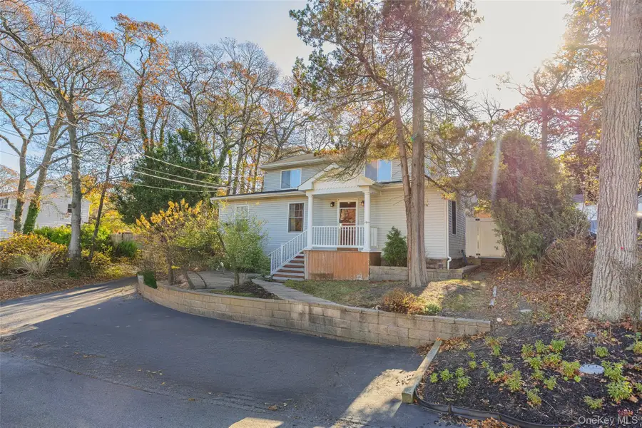 10 Queen Drive, Sound Beach, NY 11789 - Image #2