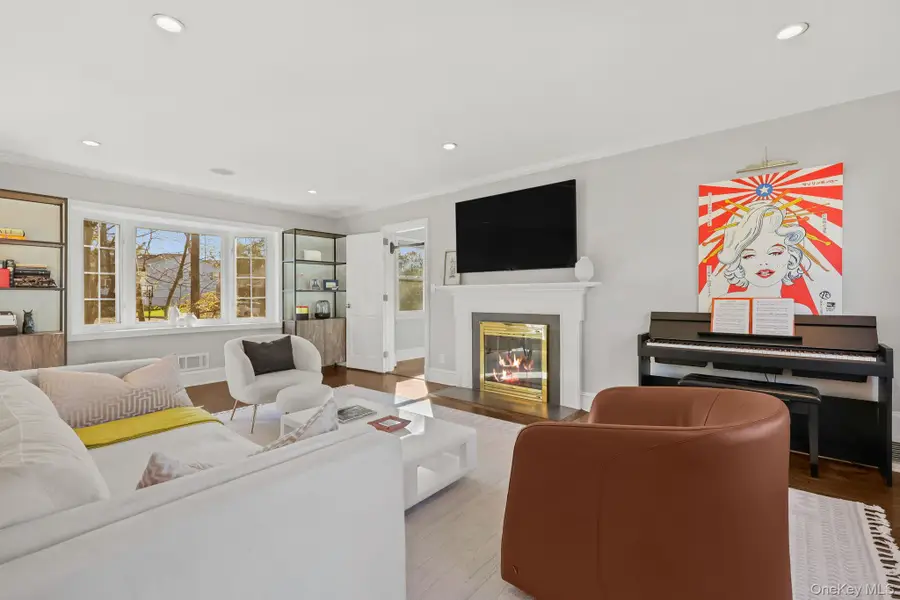 112 Clarence Road, Scarsdale, NY 10583 - Image #3