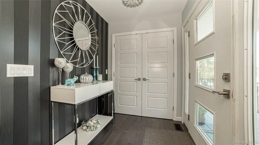 7 Jackson Street, Nesconset, NY 11767 - Image #3