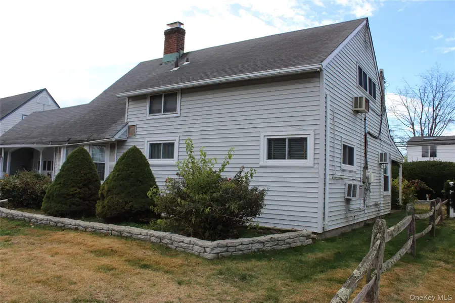 248 Twin Lane E, Wantagh, NY 11793 - Image #3