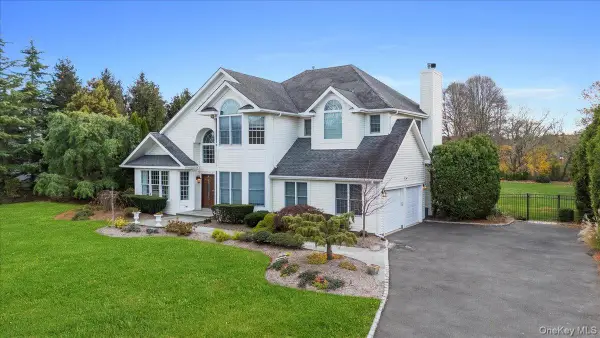 56 Rofay Drive, East Northport, NY 11731