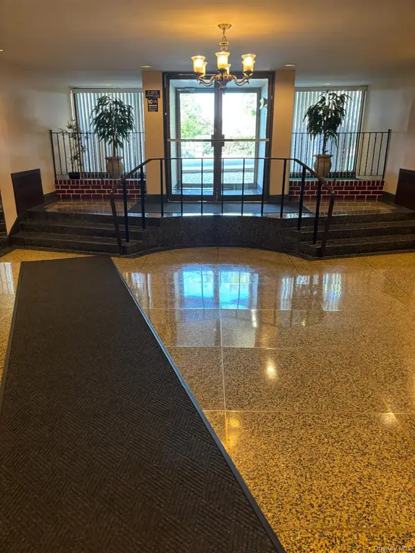 250 N Broadway #6F, Yonkers, NY 10701