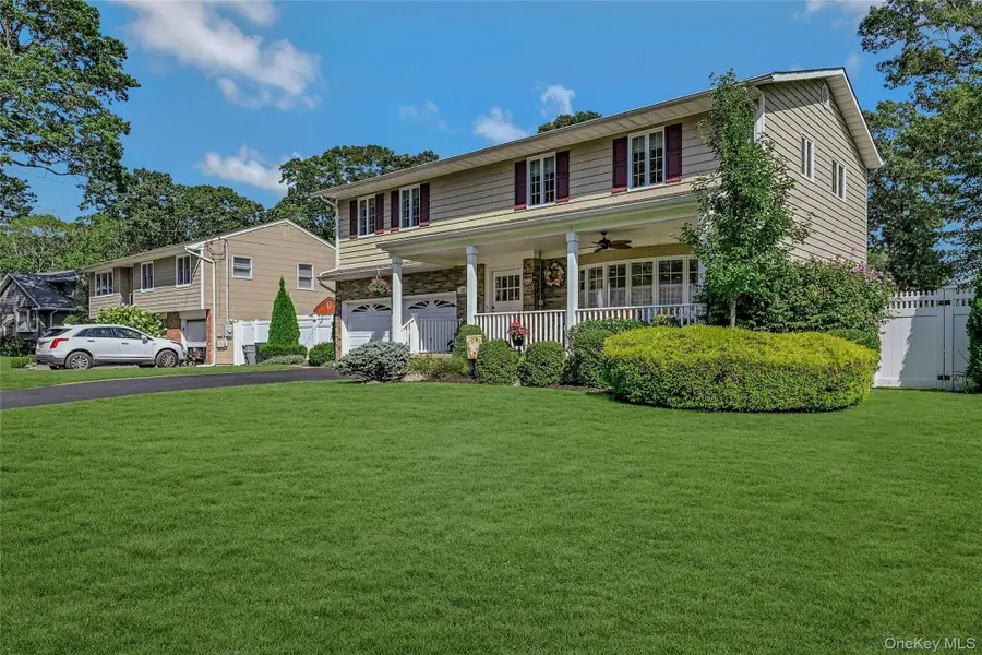 51 Oakwood Hills Drive, East Islip, NY 11730 - Image #2