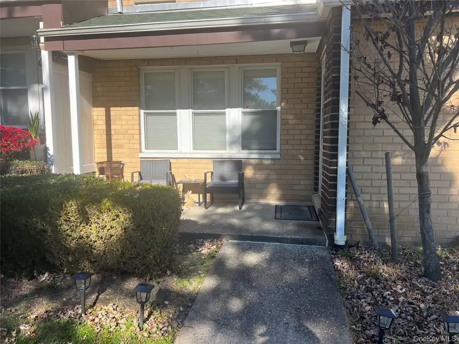 301 Artist Lake Drive, Middle Island, NY 11953 - Image #2