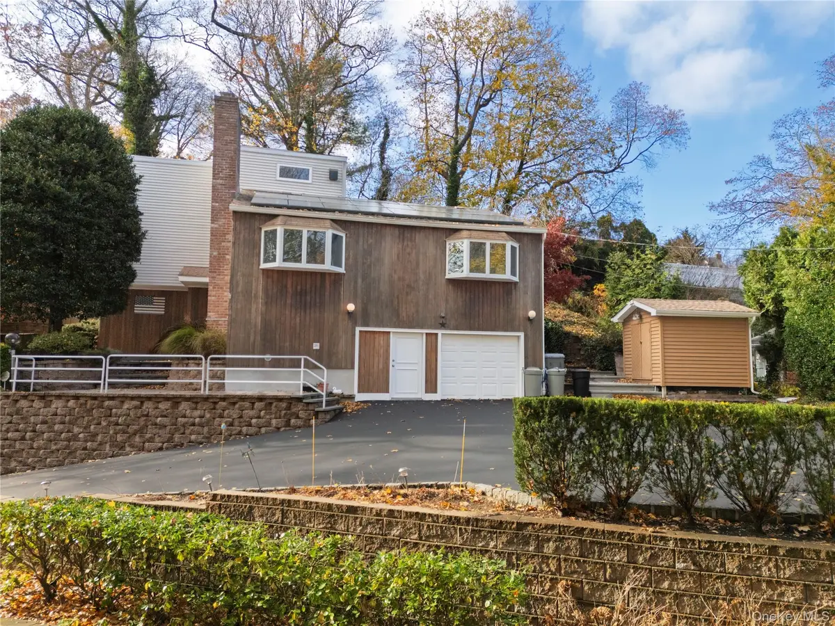 68 Mccouns Lane, Oyster Bay, NY 11771 - Image #1