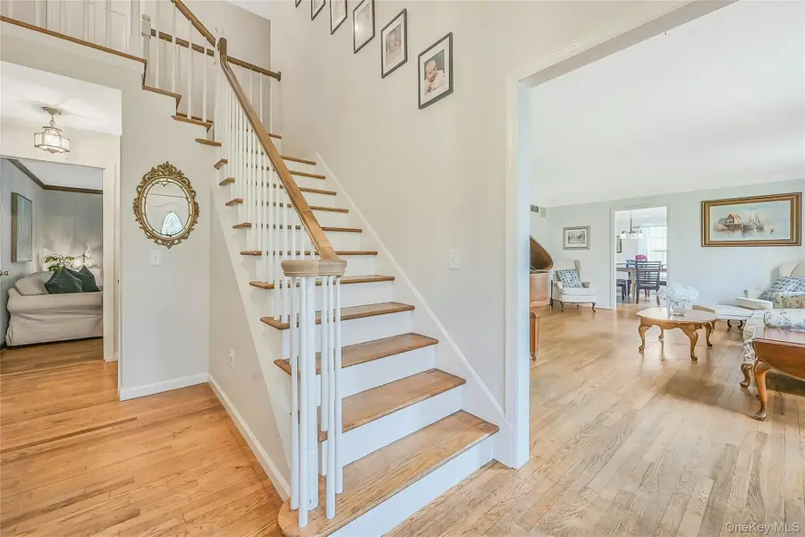 2340 Fairway Drive, Cutchogue, NY 11935 - Image #2