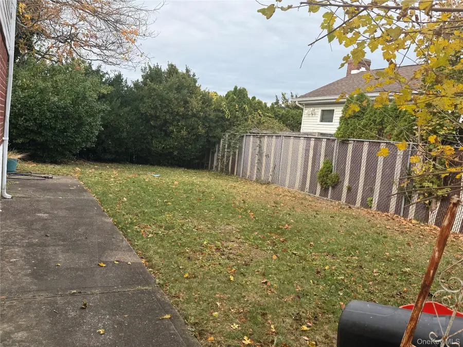 89 Osborne Road, West Hempstead, NY 11552 - Image #2