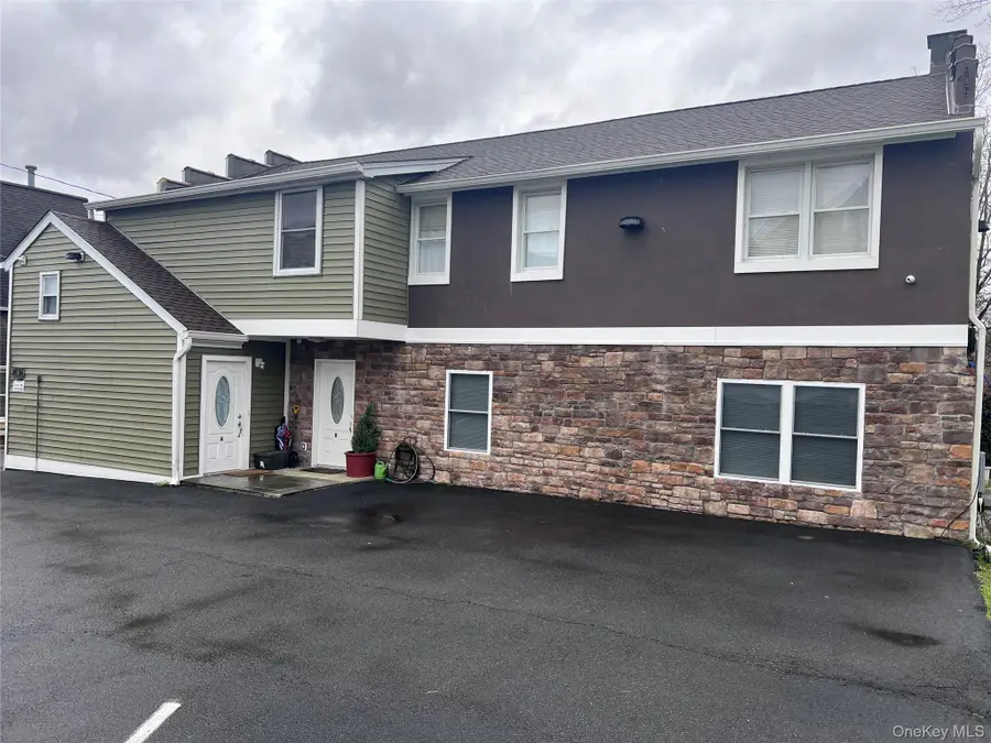 8 Mccullums Lane, Highland Falls, NY 10928 - Image #2