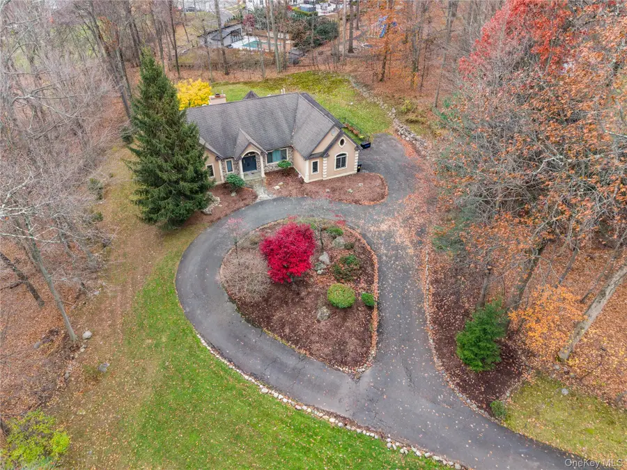 16 S De Baun Avenue, Airmont, NY 10901 - Image #3