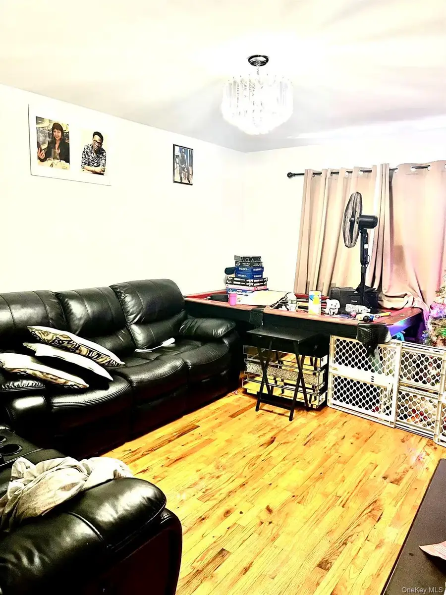 1009 166th Street, Beechhurst, NY 11357 - Image #2