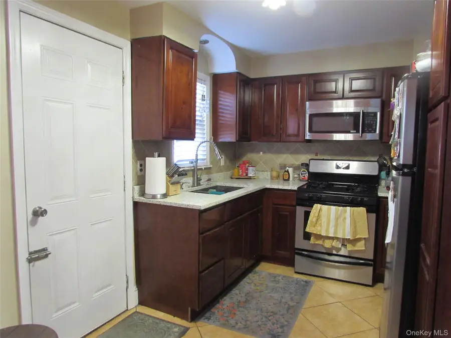 51 Phoenix Street, Hempstead, NY 11550 - Image #2