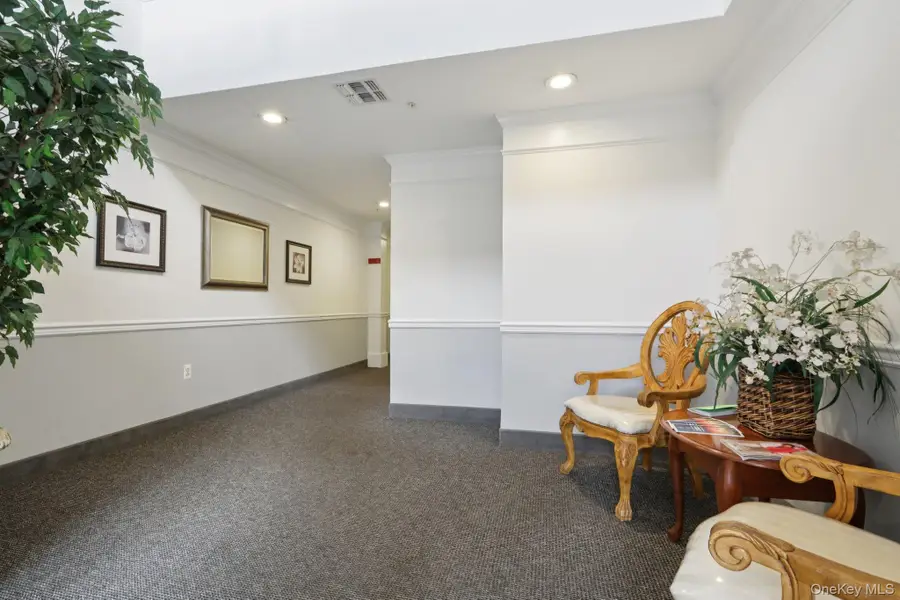 28 N De Baun Avenue #102, Suffern, NY 10901 - Image #3