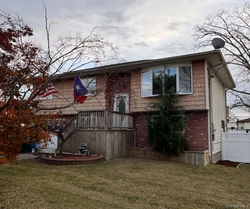 928 Peconic Avenue, West Babylon, NY 11704 - Image #1