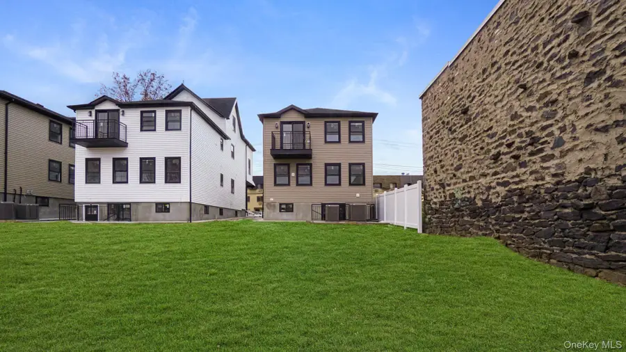 342 E 234th Street, Bronx, NY 10470 - Image #3