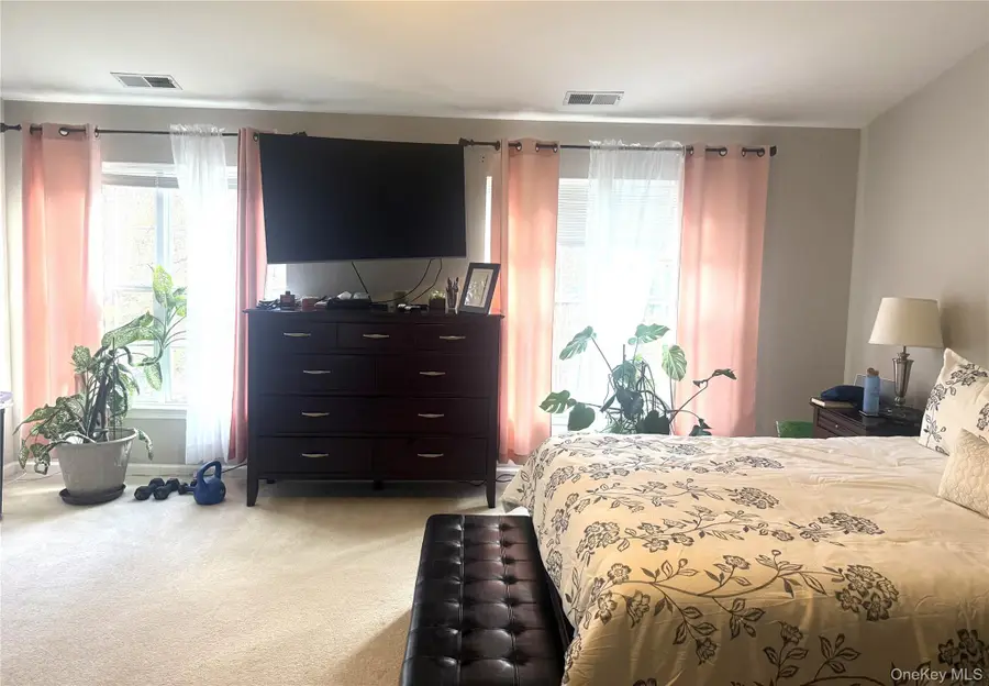 733 Huntington Drive, Fishkill, NY 12524 - Image #2