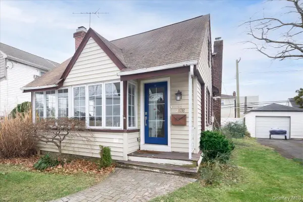 48 Rosebud Avenue, Merrick, NY 11566