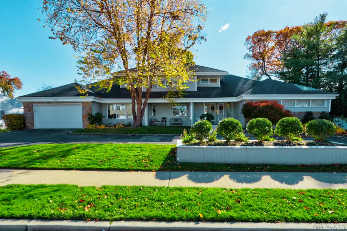 12 Combes Avenue, Rockville Centre, NY 11570 - Image #1