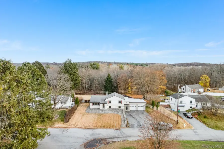 15 Franklin Road, Hyde Park, NY 12538 - Image #2