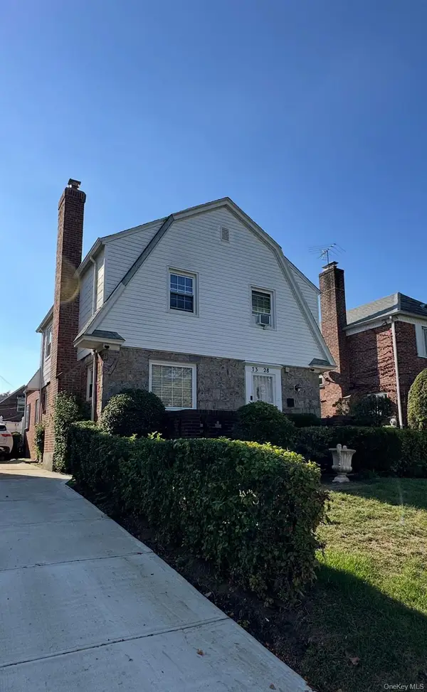 7328 196th Street, Fresh Meadows, NY 11366