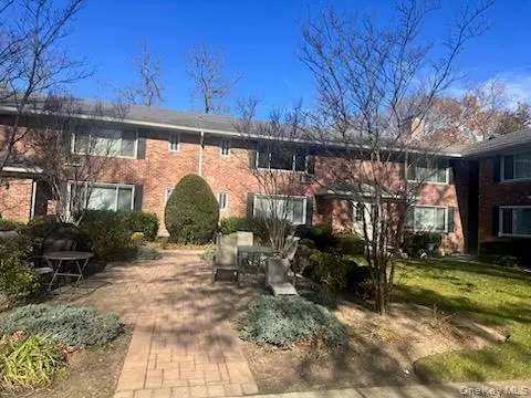 141 Edmunton Drive #G-18, North Babylon, NY 11703 - Image #3