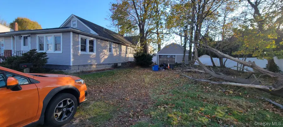 11 45th Street, Lindenhurst, NY 11757 - Image #2