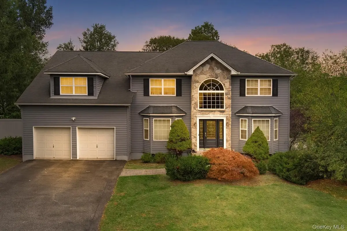 1010 Pine View, New Windsor, NY 12553 - Image #1