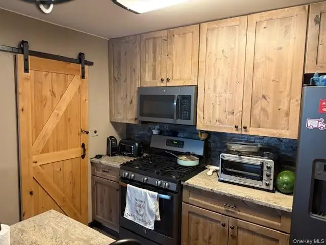 156 Deer Ct Drive #Building 3, Middletown, NY 10940 - Image #2