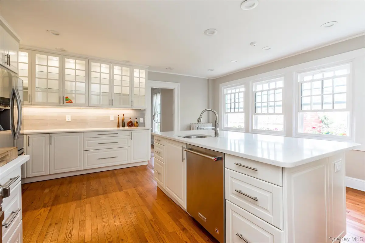 39-26/24 213 Street, Bayside, NY 11361 - Image #1