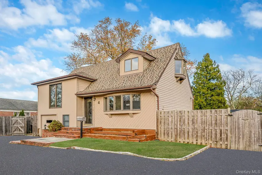 4 Sibley Place, Huntington Station, NY 11746 - Image #2