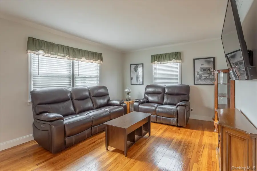 1020 Polk Avenue, Franklin Square, NY 11010 - Image #3