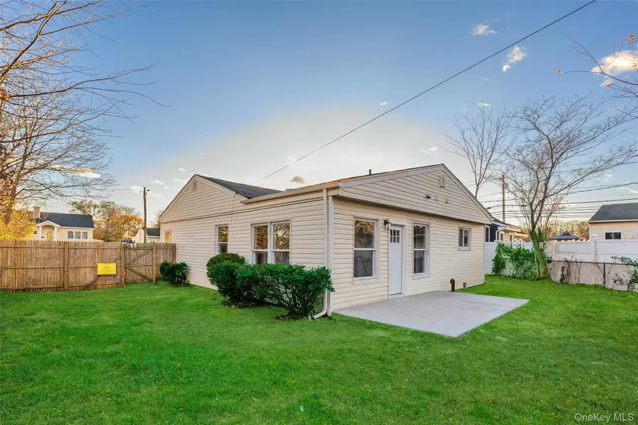 4 Somerset Road N, Amityville, NY 11701 - Image #2