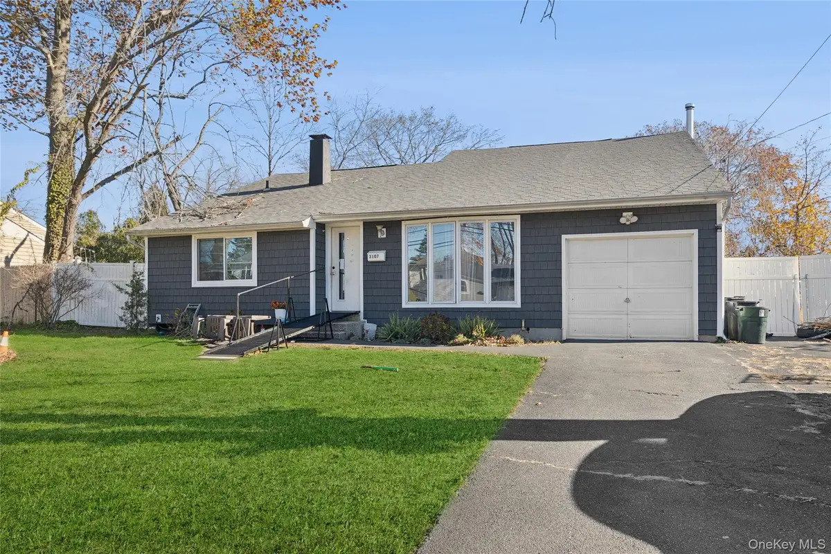 3107 Chestnut Avenue, Medford, NY 11763 - Image #1