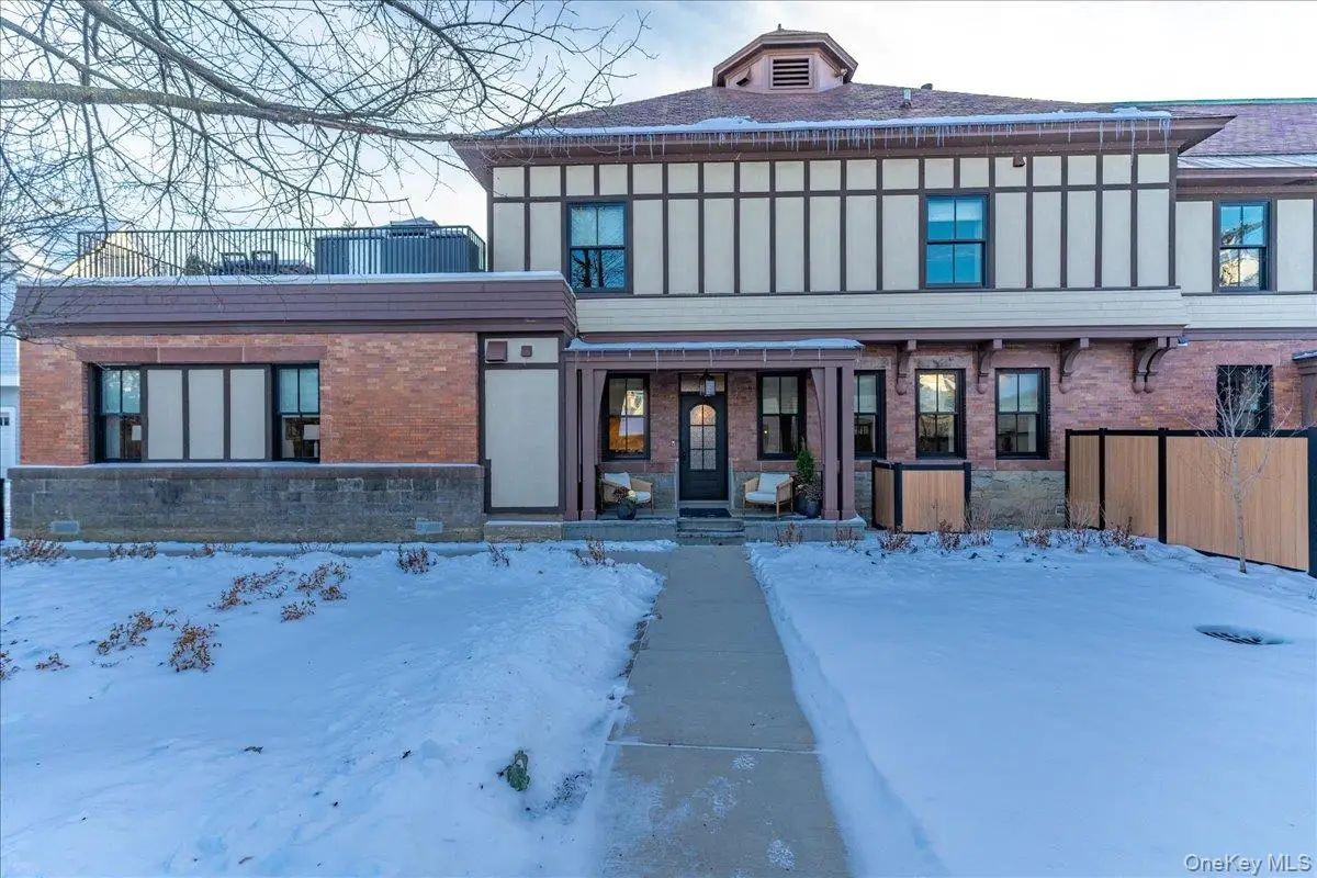 122 Regent Street #1, Saratoga Springs, NY 12866 - #1