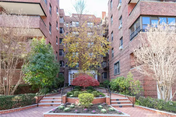 69-40 Yellowstone Boulevard #407, Forest Hills, NY 11375