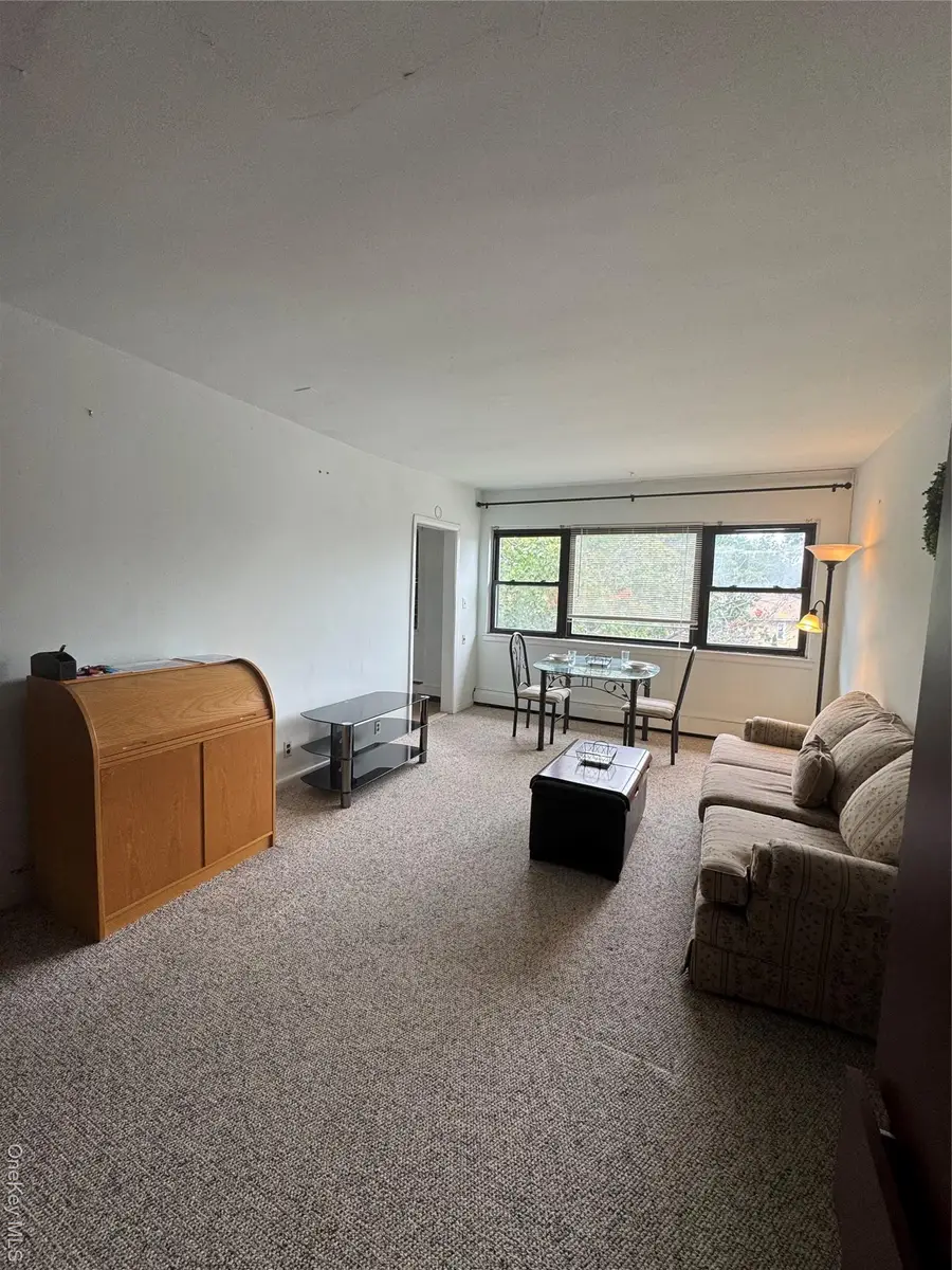 91 Tulip Avenue #C2, Floral Park, NY 11001 - Image #3