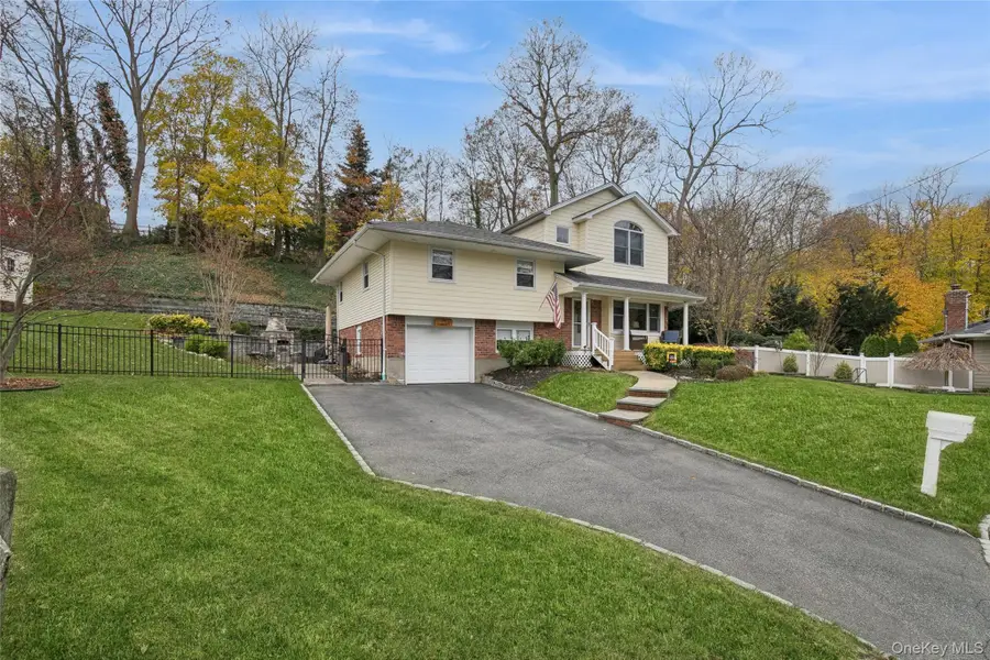 6 Joseph Court, East Northport, NY 11731 - Image #3