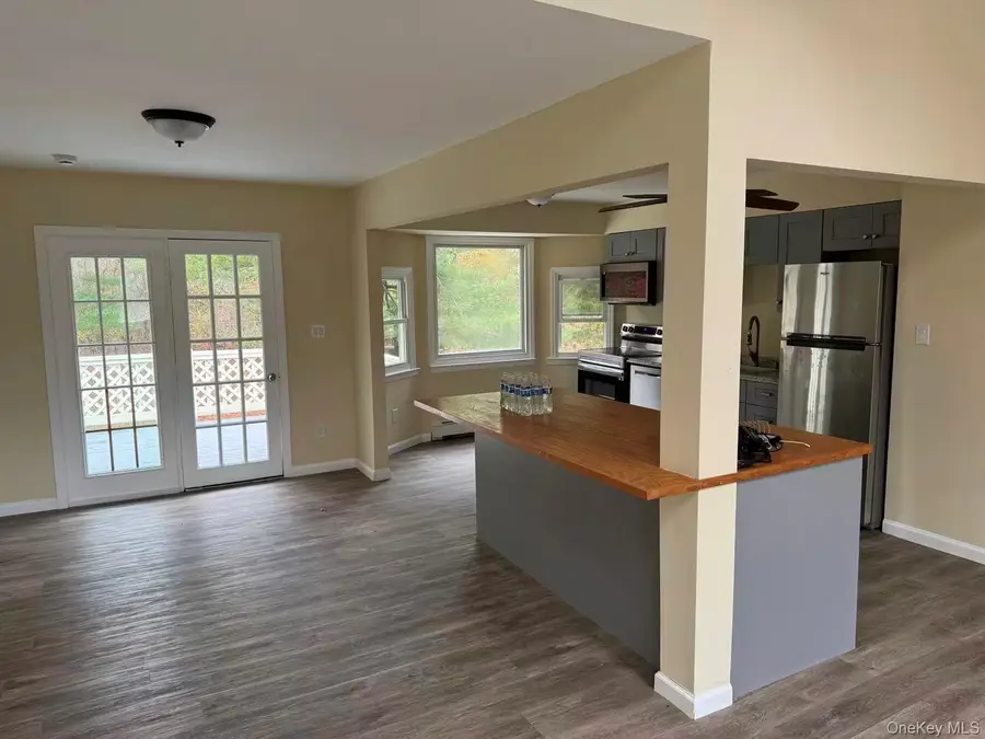 20 Westfield Road, Coram, NY 11727 - Image #2