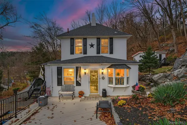 23 Stone Ridge Road, Tuxedo Park, NY 10987