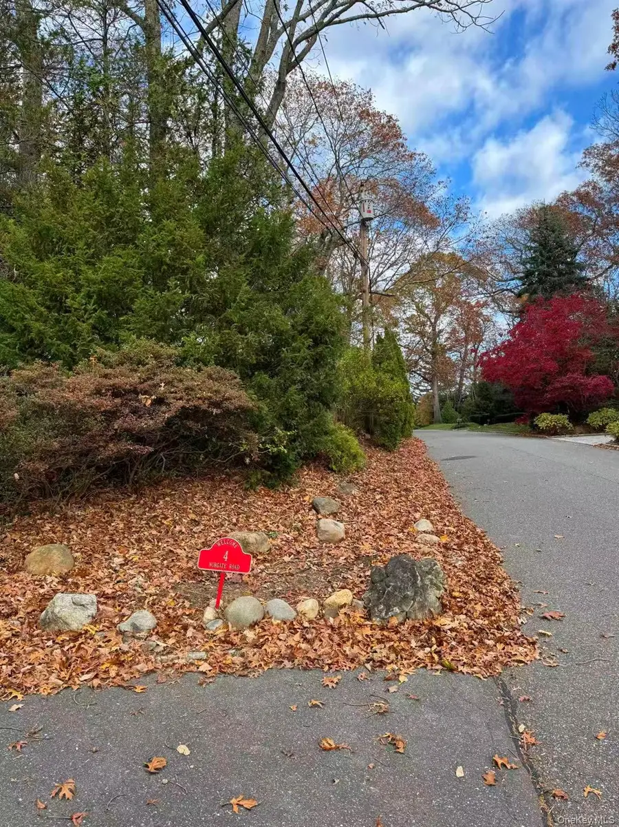 4 Norgate Road, Glen Head, NY 11545 - Image #2