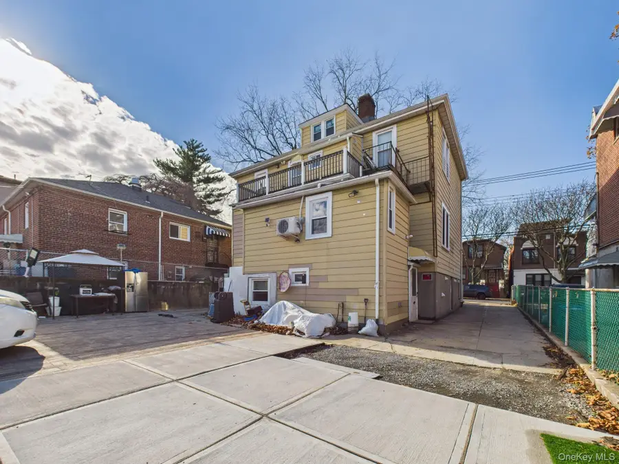 3234 Paulding Avenue, Bronx, NY 10469 - Image #3
