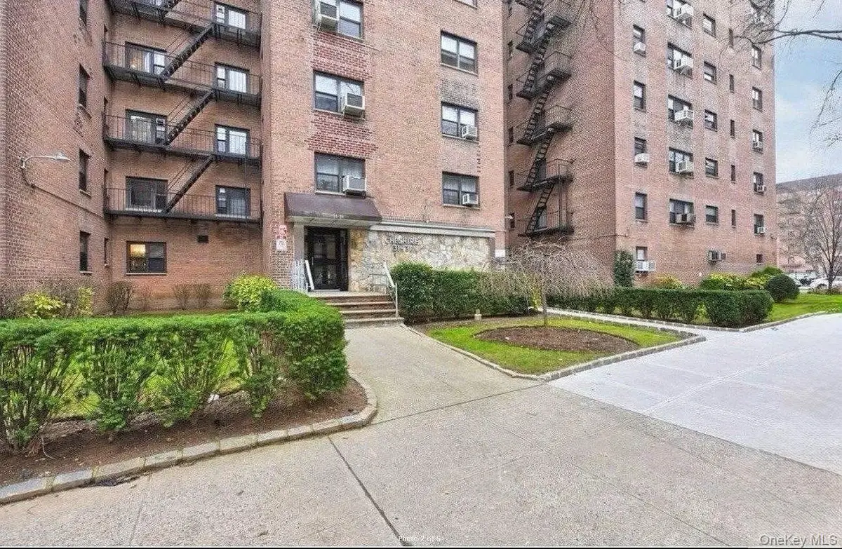 31-31 138th Street #6C, Flushing, NY 11354 - Image #1