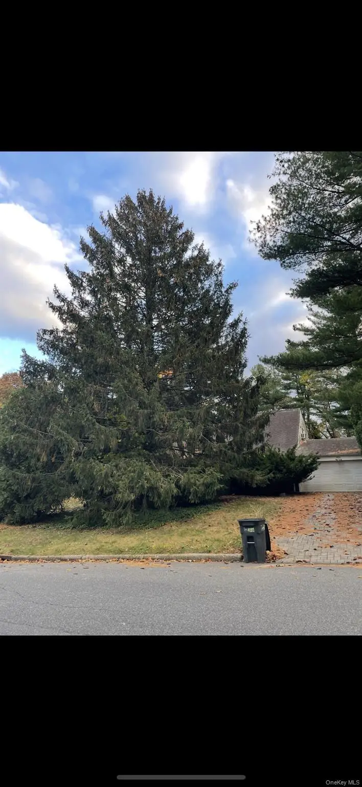 152 Sycamore Circle, Stony Brook, NY 11790 - Image #1