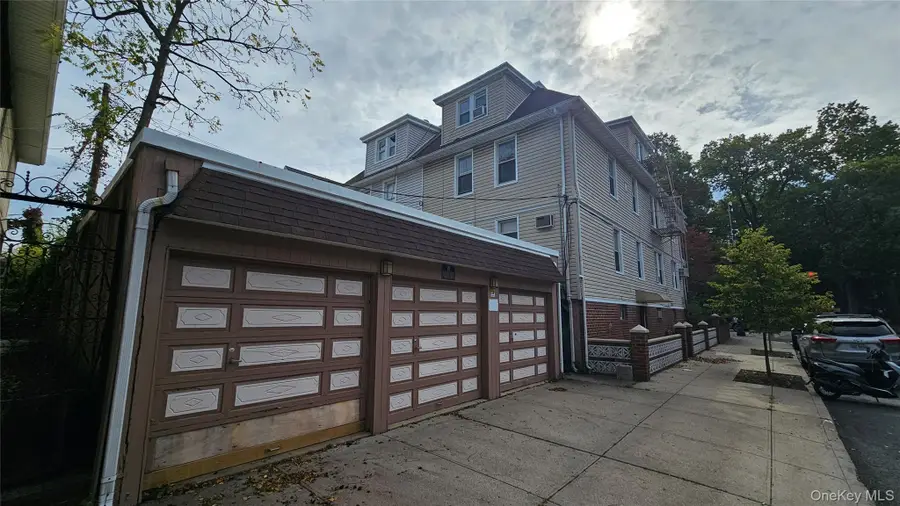 82-03 Myrtle Avenue, Glendale, NY 11385 - Image #3